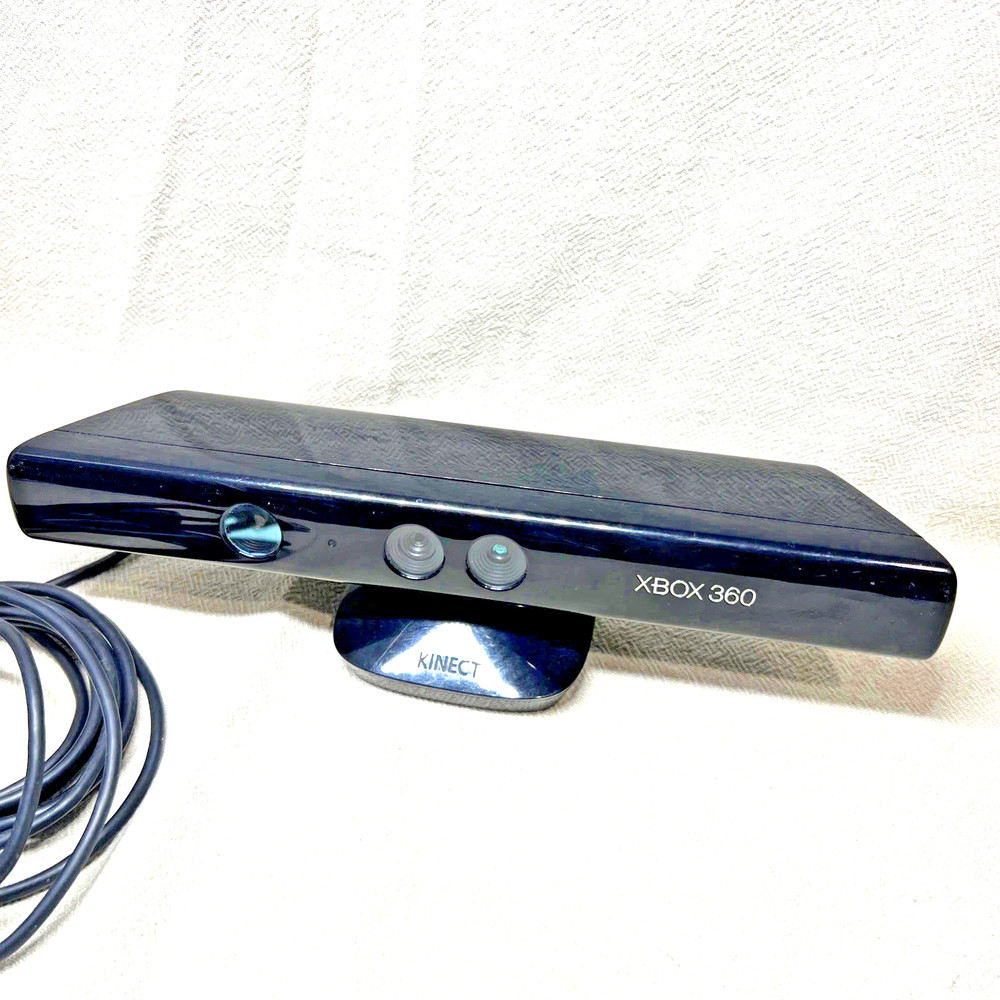 Xbox 360 Kinect Sensor complete with box.