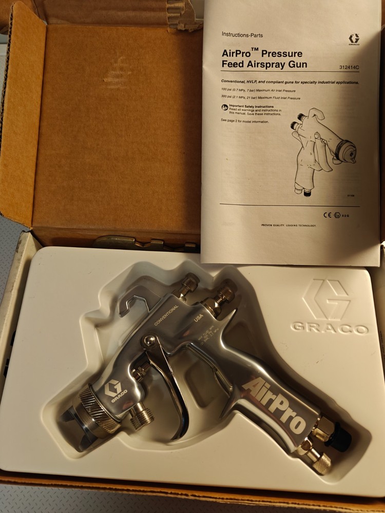 Graco Air Pro pressure feed spray gun