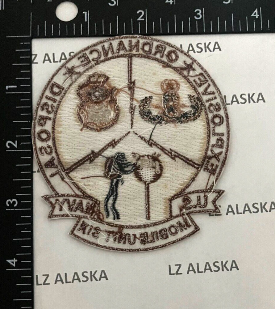 U.S. NAVY EOD MOBILE UNIT SIX DESERT PATCH (N5)