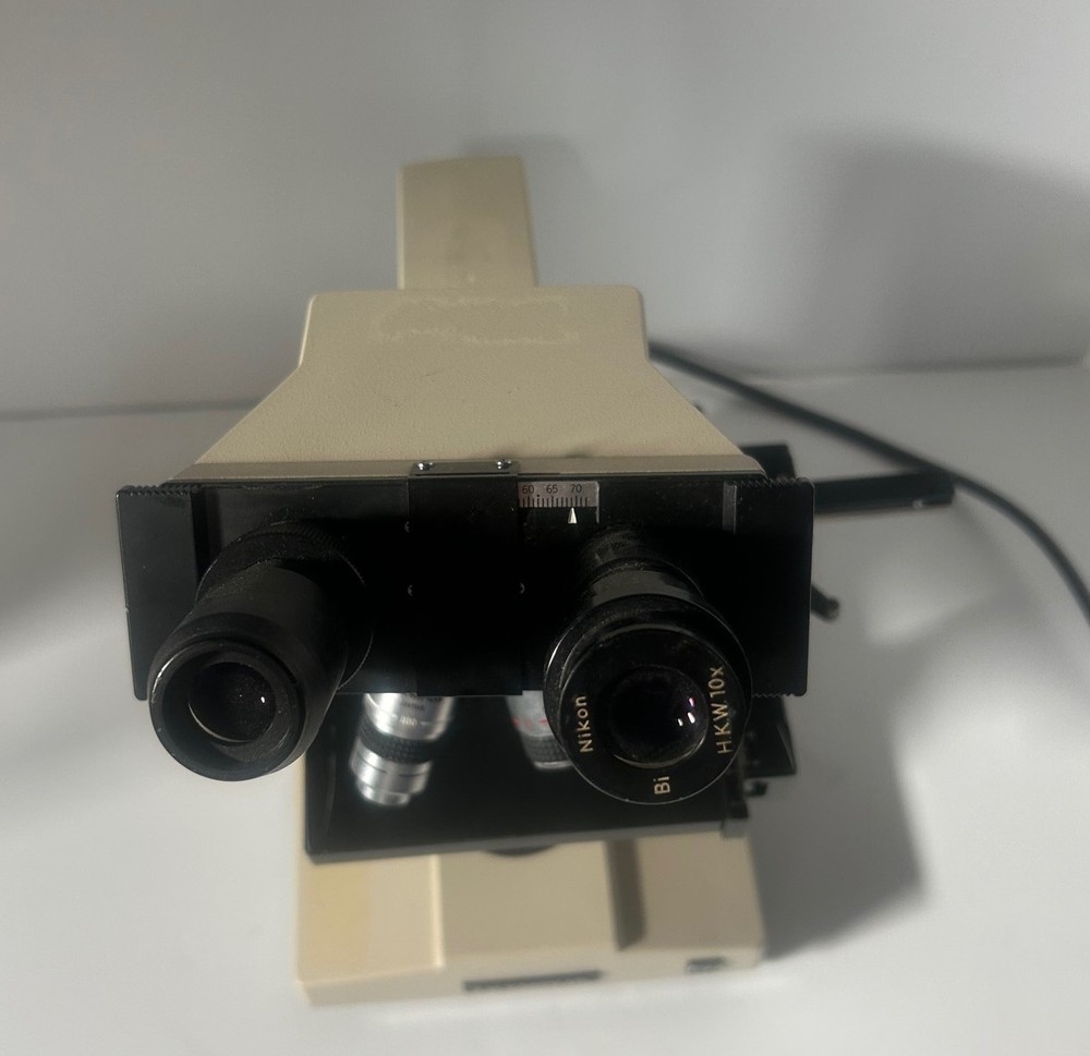 Olympus CH Binocular Laboratory Microscope 50, 60 Hz