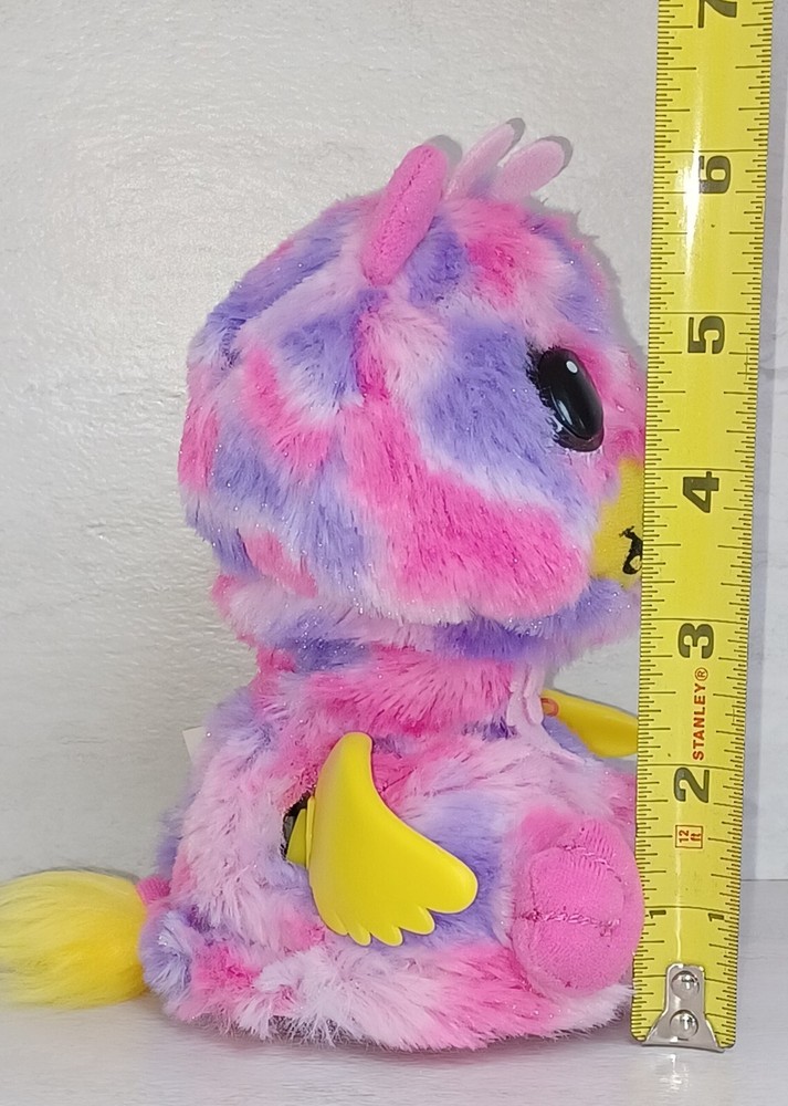 Hatchimals Spin Master Pink Giraffe Yellow Wing Interactive Toy Works EUC *Video