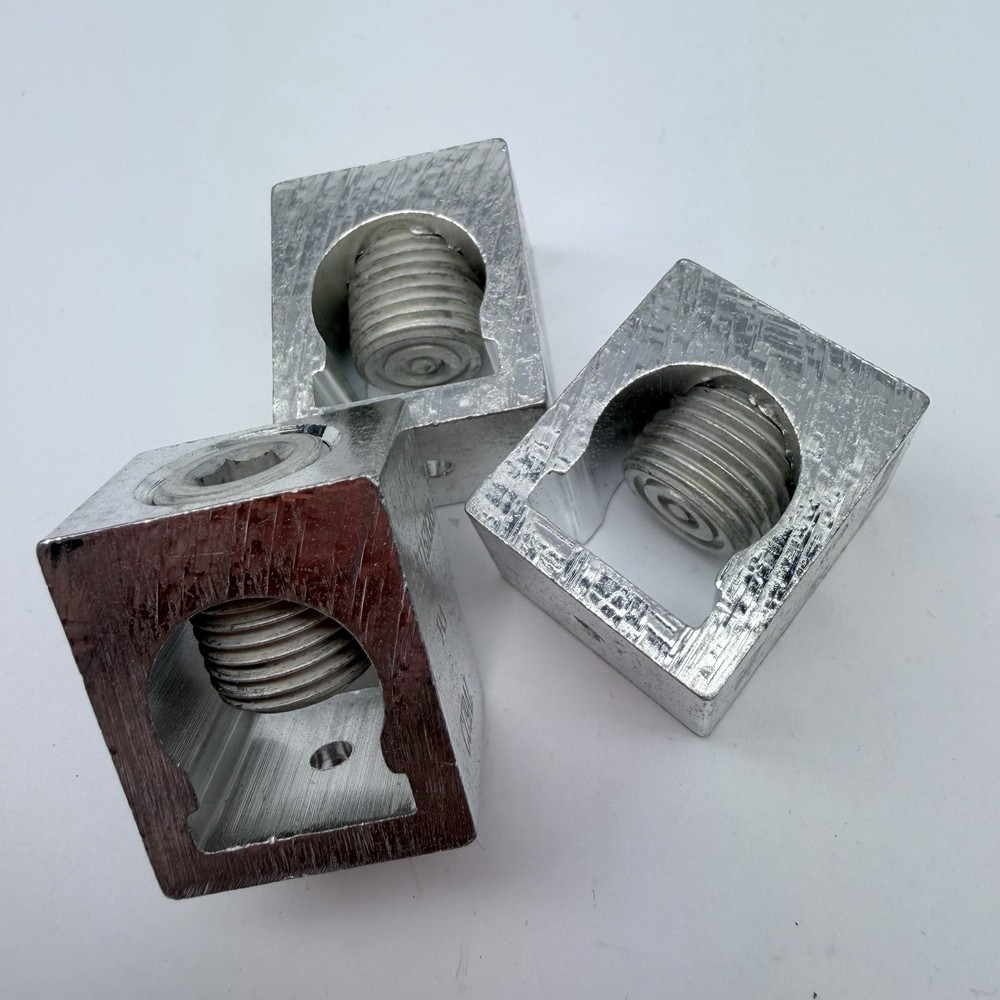 3-Pack Mechanical Lug Assembly 300 KCMIL-2, CU9AL