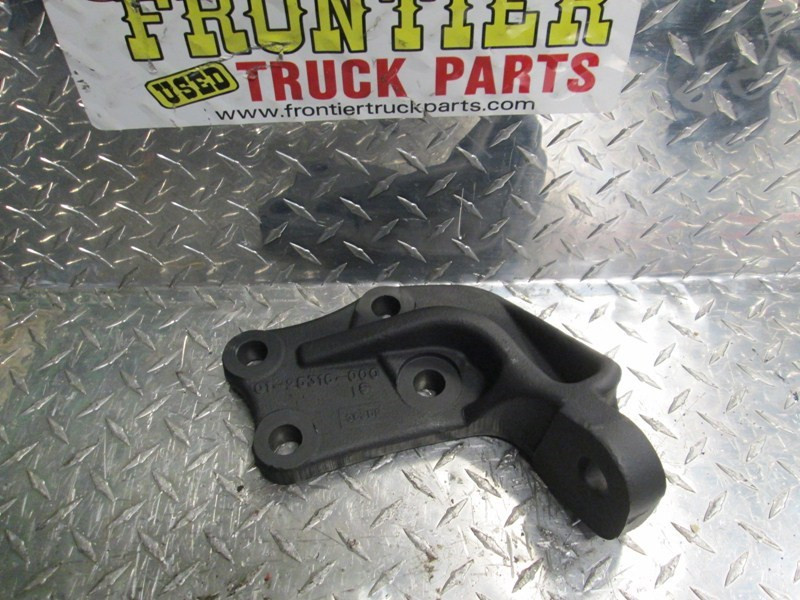 Peterbilt MERC Engine Mount 01-25316-002 (548-10886)