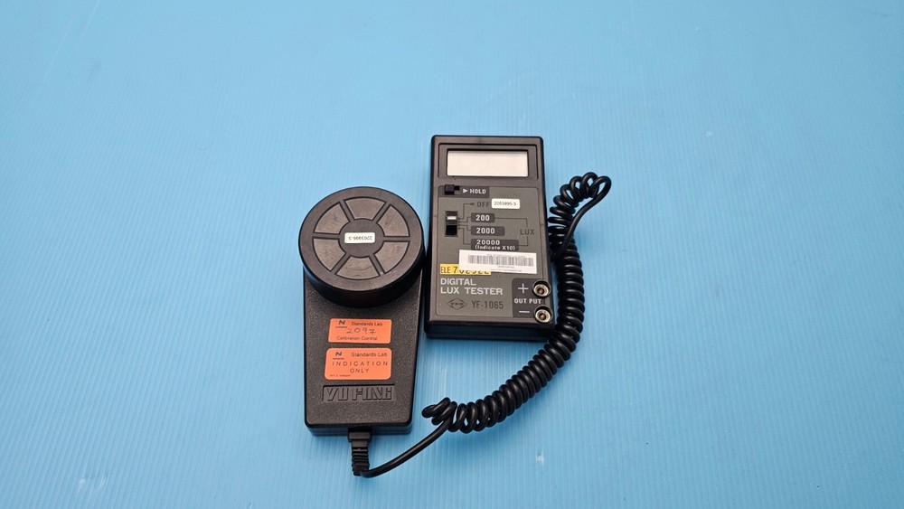 Digital Lux Meter Light Meter YF-1065
