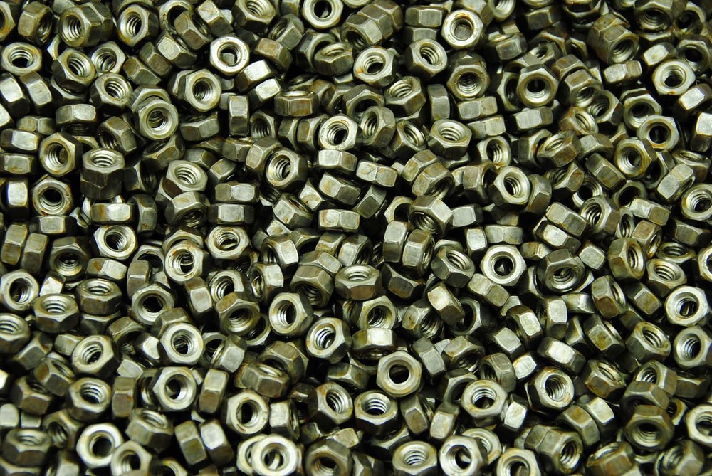 (1000) 1/4-20 Plain Grade 5 Hex Finish Nuts - Unplated - Coarse
