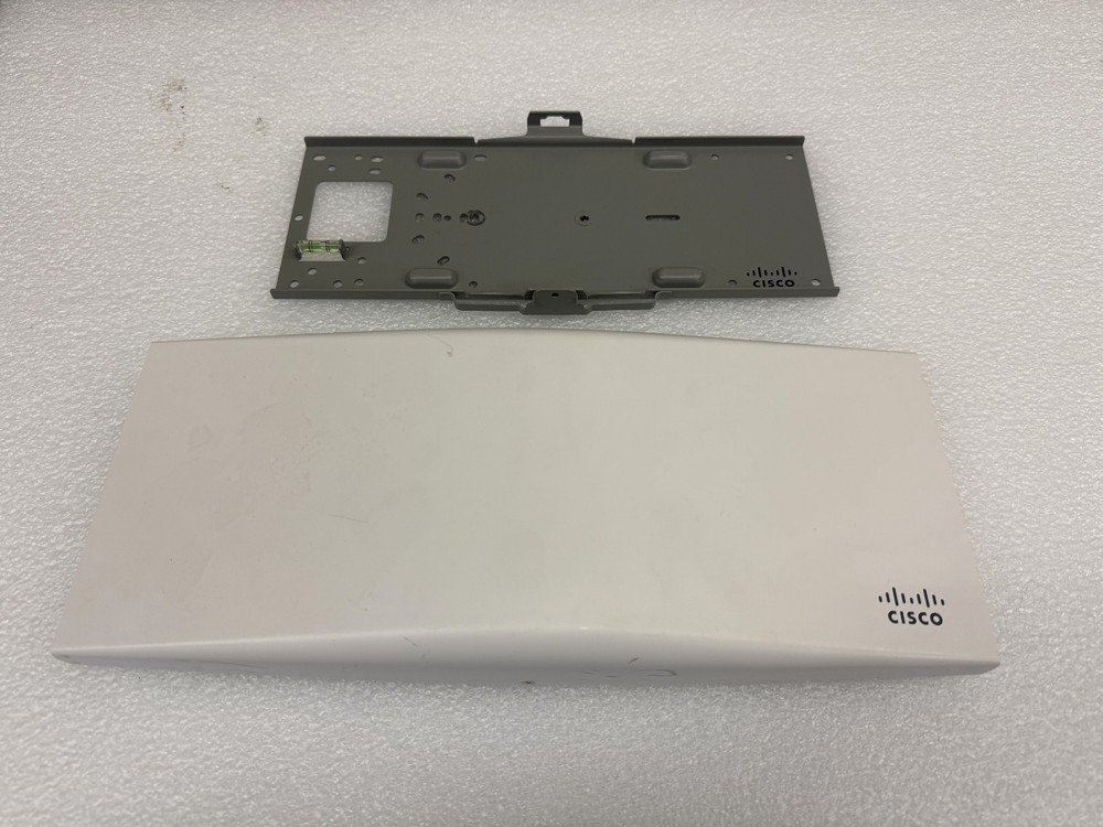 Cisco Meraki MR55-HW WiFi 6 Access Point 600-83010 w/Mounting Bracket Unclaimed