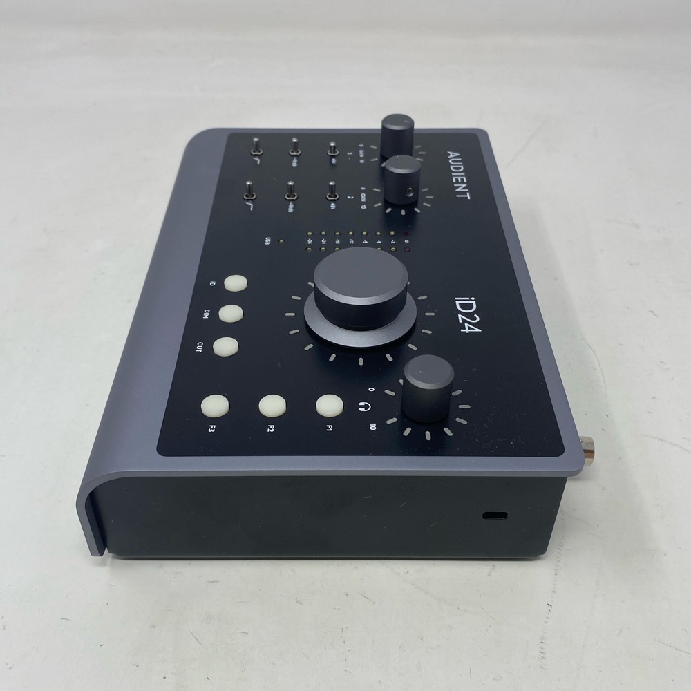 Audient iD24 USB-C Audio Interface 10x14 I/O Black/Grey