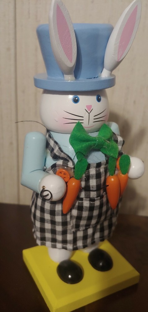 Black Gingham Wooden Nutcracker Easter Bunny Boy Carrots 🐰