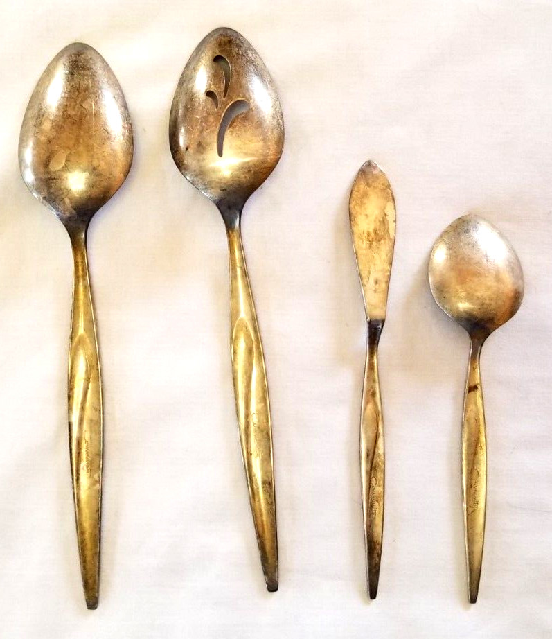 Oneida Flight Pattern Silver Plate Serving Relish Spoons Cheese Knife VTG 1963