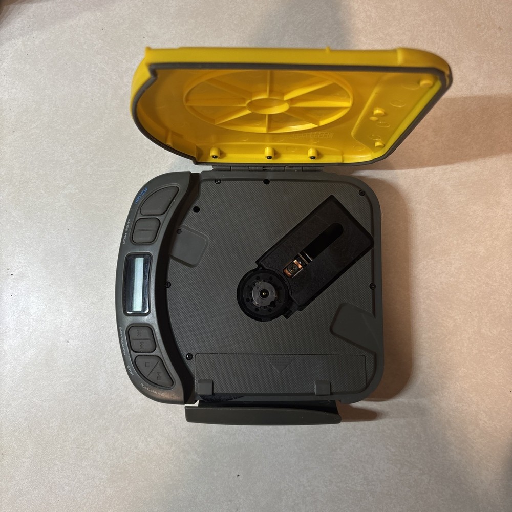 Koss Tracker Water Resistant Anti-Skip CD Player CDP550 - Works