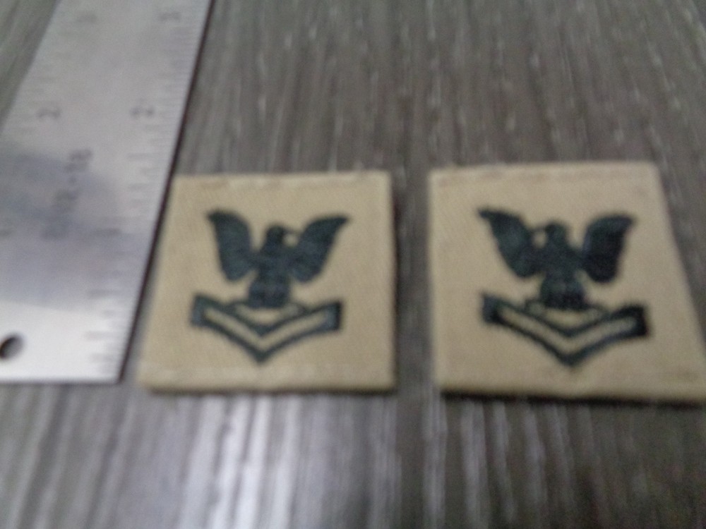 DESERT TAN USN SEABEE E5 PETTY OFFICER 2ND CLASS COLLAR DEVICE PATCH USED