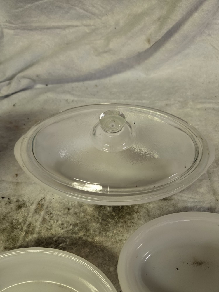 Glass bake 3 Pc Set. Needs Cleaned. See Pics
