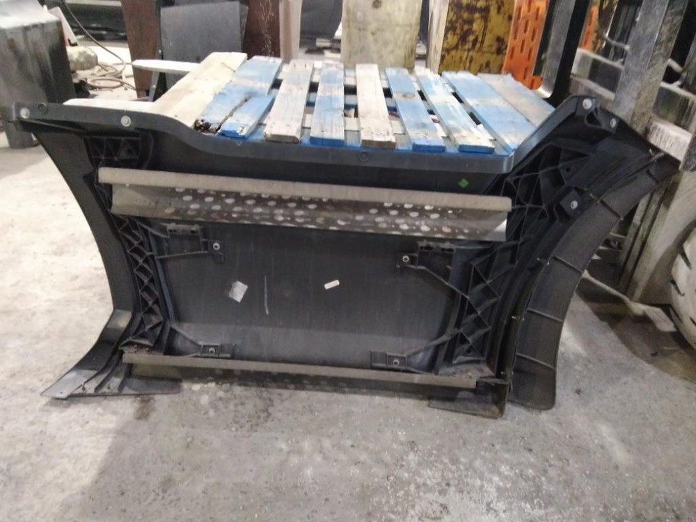 For 2020 KENWORTH T680 SIDE FAIRING Left , MN