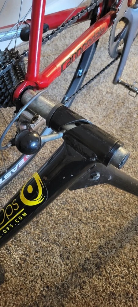 CycleOps Trainer - Replacement Parts - Axle Lock Bushings