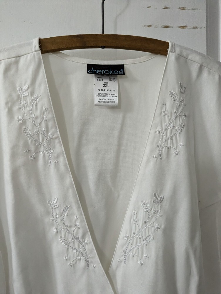 Cherokee Modern Classic Lab Coat