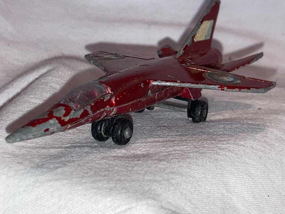 Matchbox Skybusters SB4 Mirage F1.