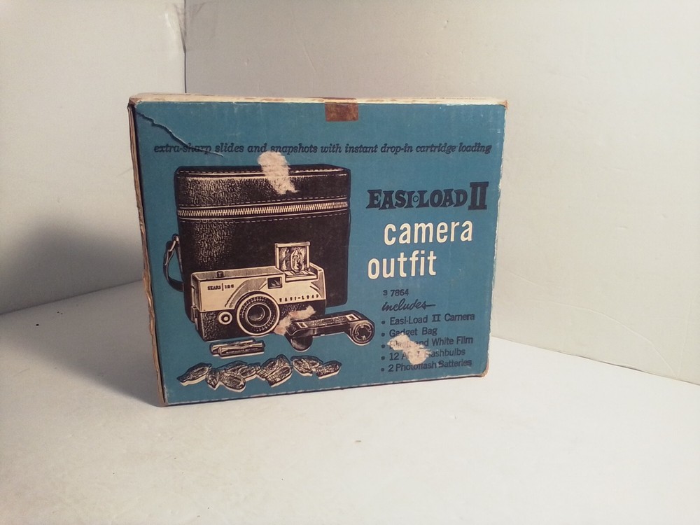 Sears 126 EASI-LOAD II Camera, Carrying Case, Instructions, and Flash Bulbs