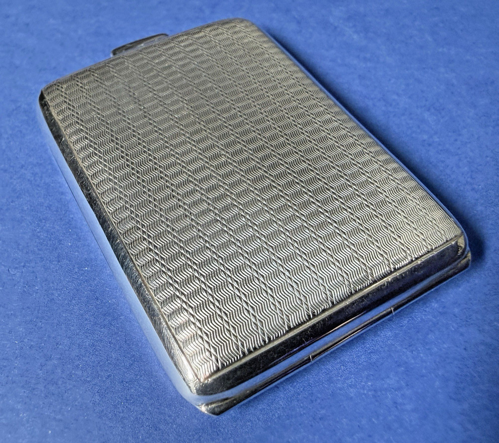 SOLID SILVER ENGINE TURNED BOOK MATCH HOLDER B'HAM 1926 BY FREDRICK FIELD