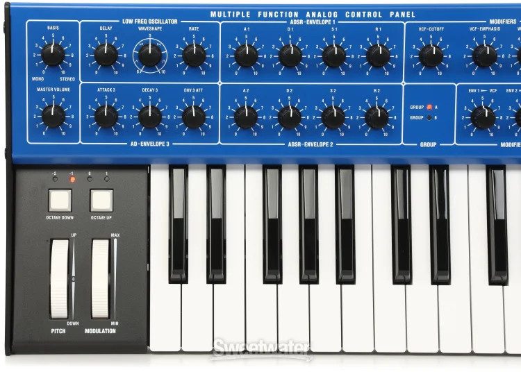 Behringer Wave Hybrid Wavetable Synthesizer