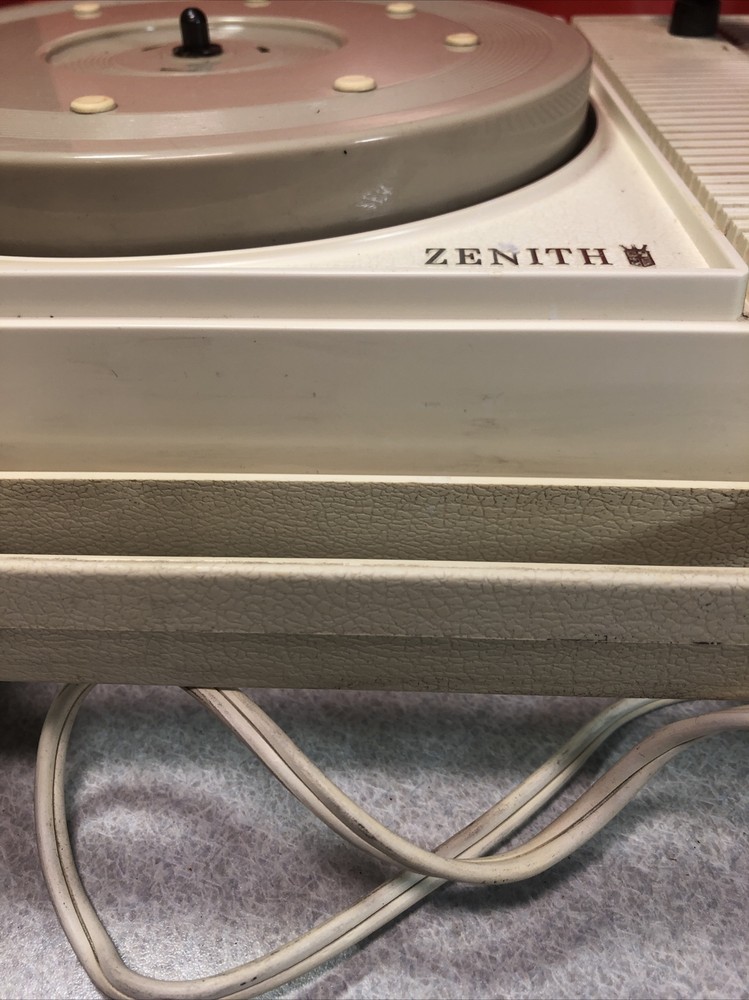 Vintage Zenith Turntable Model Y504