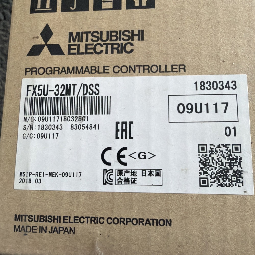 1PC NEW Mitsubishi PLC Programmable controller FX5U-32MT/DSS