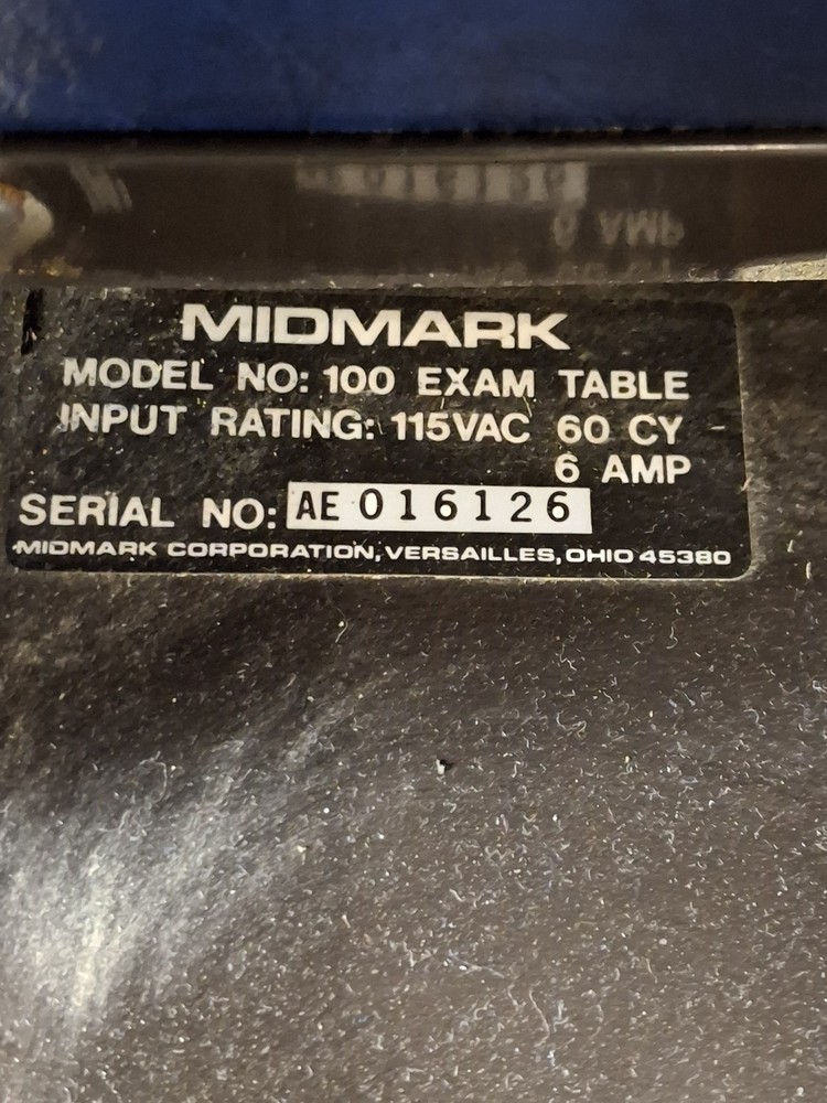 Midmark Ritter 100 Exam Table