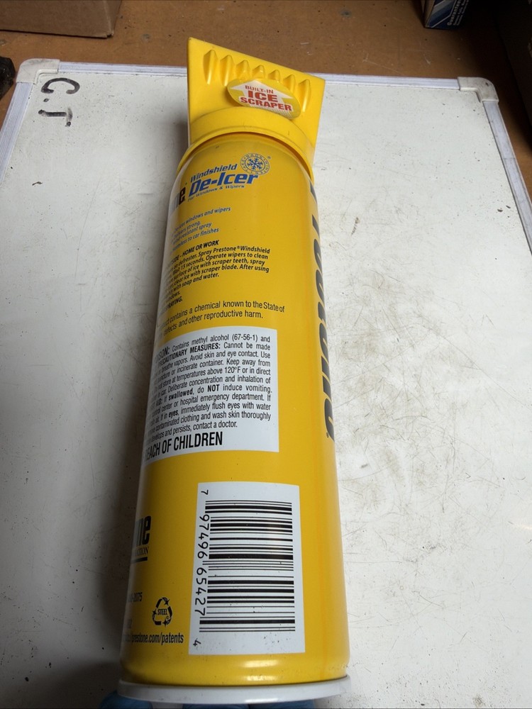 Prestone Windshield De-Icer For Windows, Scraper Top 17 oz Aerosol Can, Nos