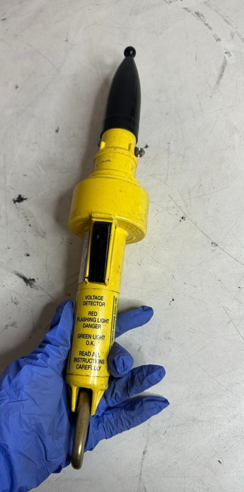 Fluke C9970 Voltage Detector Used Working