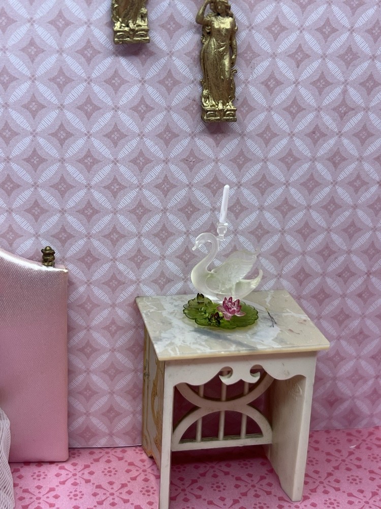 1:12 Miniature Dollhouse Swan Candlestick