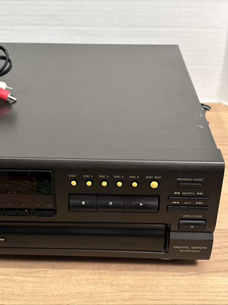 Technics SL-PD687 - Rotary 5 Disc CD Changer Player Compact Disc Component WORKS