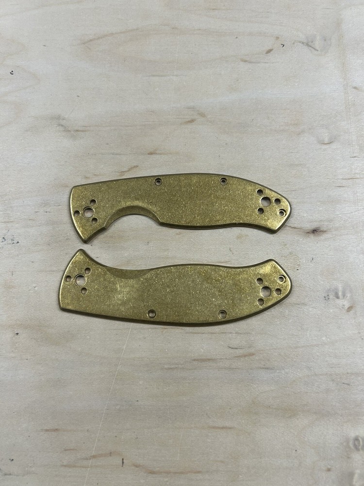 Scikio Custom Spyderco Tenacious Brass Handle Scales