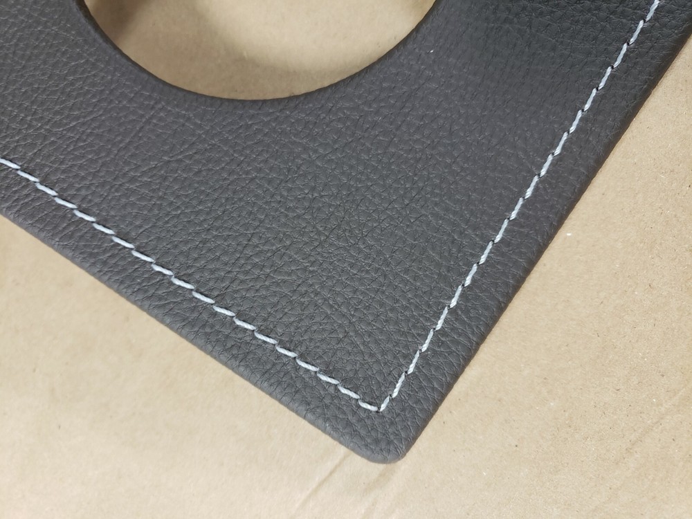 SEA RAY 350 SLX (2016-2019) DASH PANEL / DRINK HOLDER