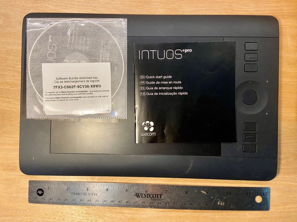 Wacom uPTH451 Small Intuos Pro Tablet - Does not include pen -