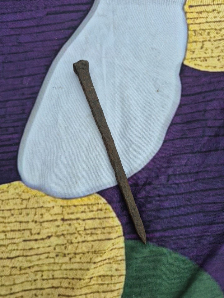 Vintage Square Nail