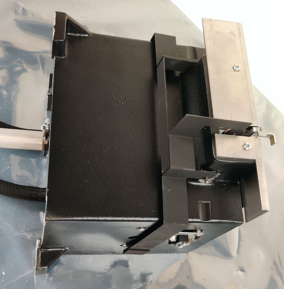 Perkin Elmer Polarimeter 341 / 343 Sample Compartment