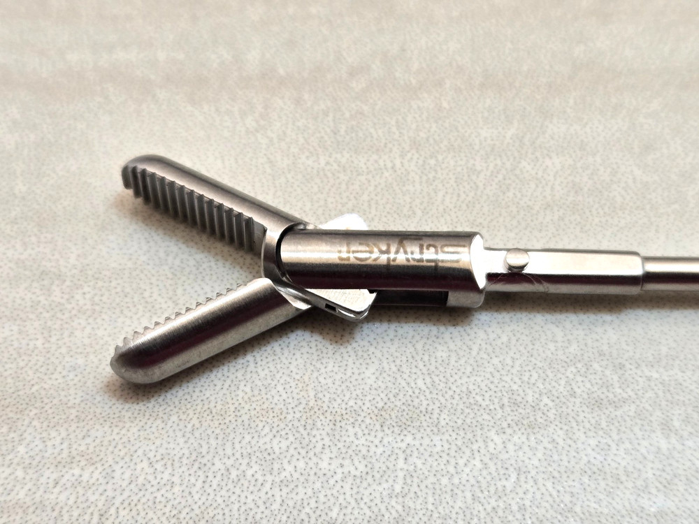 Stryker 250-080-286 Serrated Grasper Insert