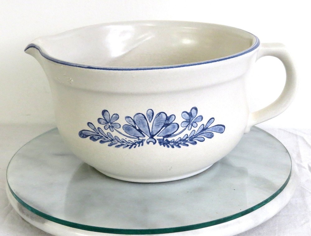 Pfaltzgraff Yorktowne Pattern 2.5 Quart 464 Batter Bowl