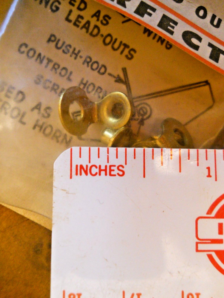 PERFECT #230 WING LEAD OUTS 2 PKGS CONTAINING 2 PAIR EACH (NEW IN PKG)