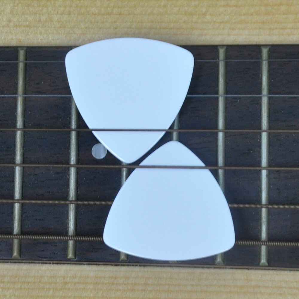 100pcs/lot Solid White HEAVY 0.96mm Big Rounded Triangle Celluloid Guitar Picks