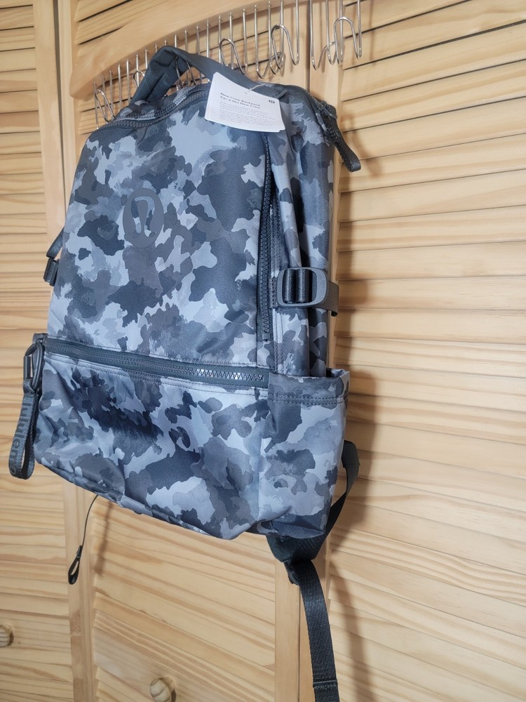 Lululemon New Crew Backpack 22L Black Camo