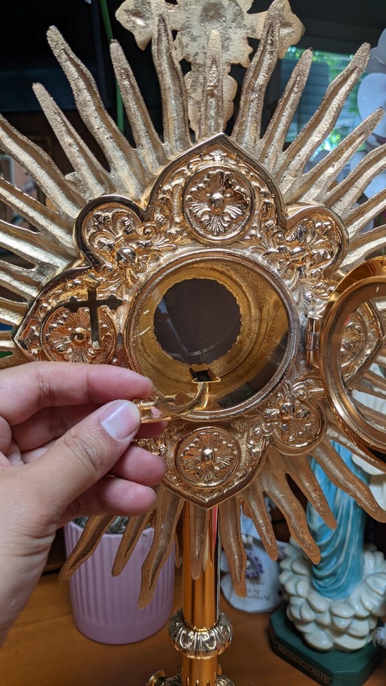 Gold Plated Monstrance and Luna