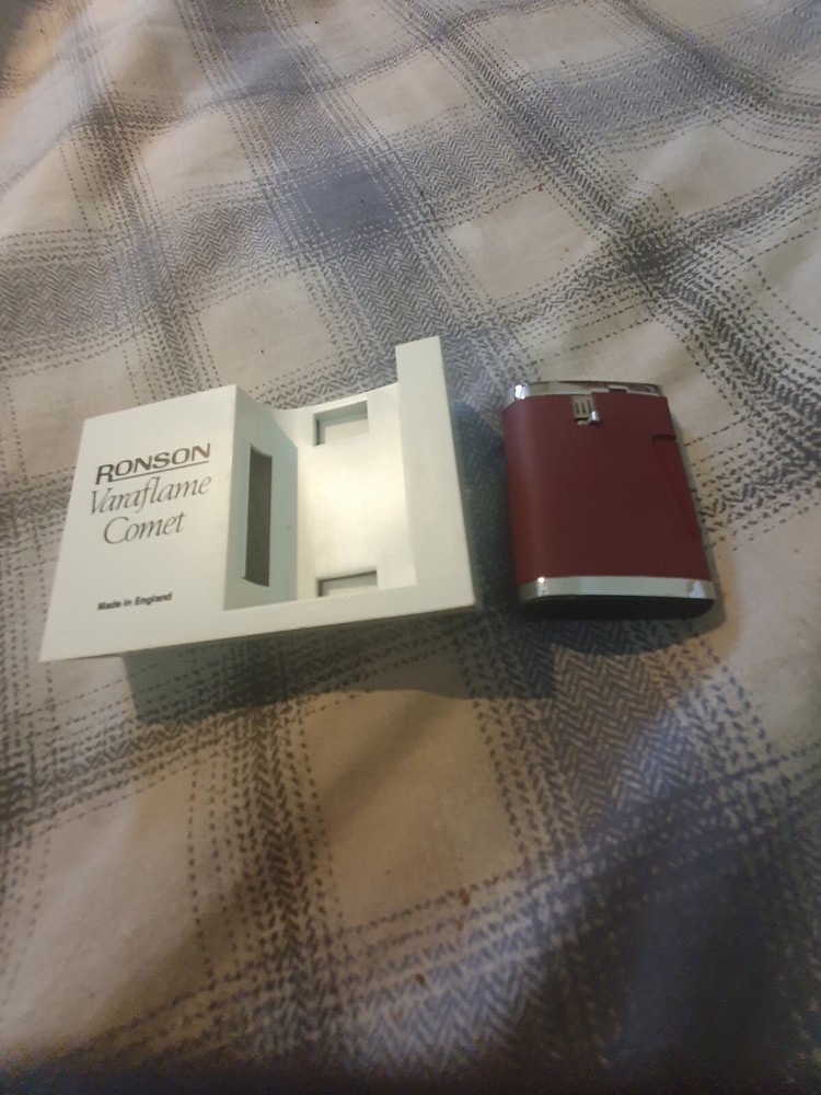 Ronson Varaflame Comet Cigarette Lighter Burgundy Pls Read