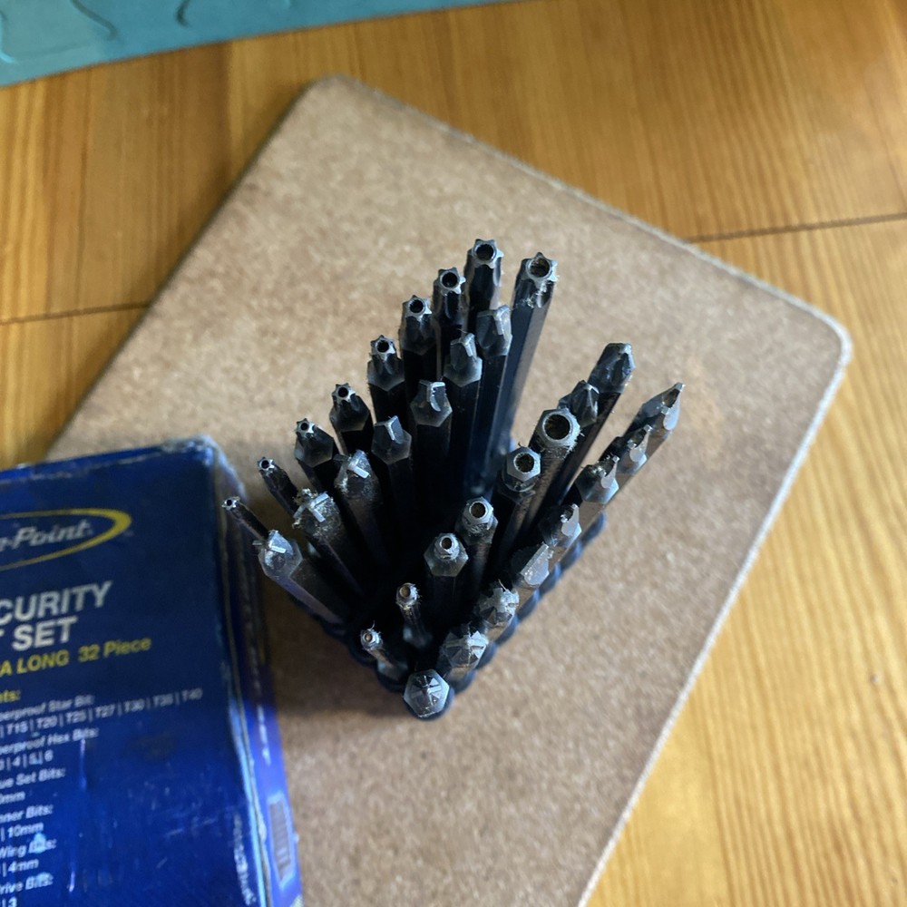 Blue Point - 32 Piece Extra Long Security Bit Set - LTS 4204