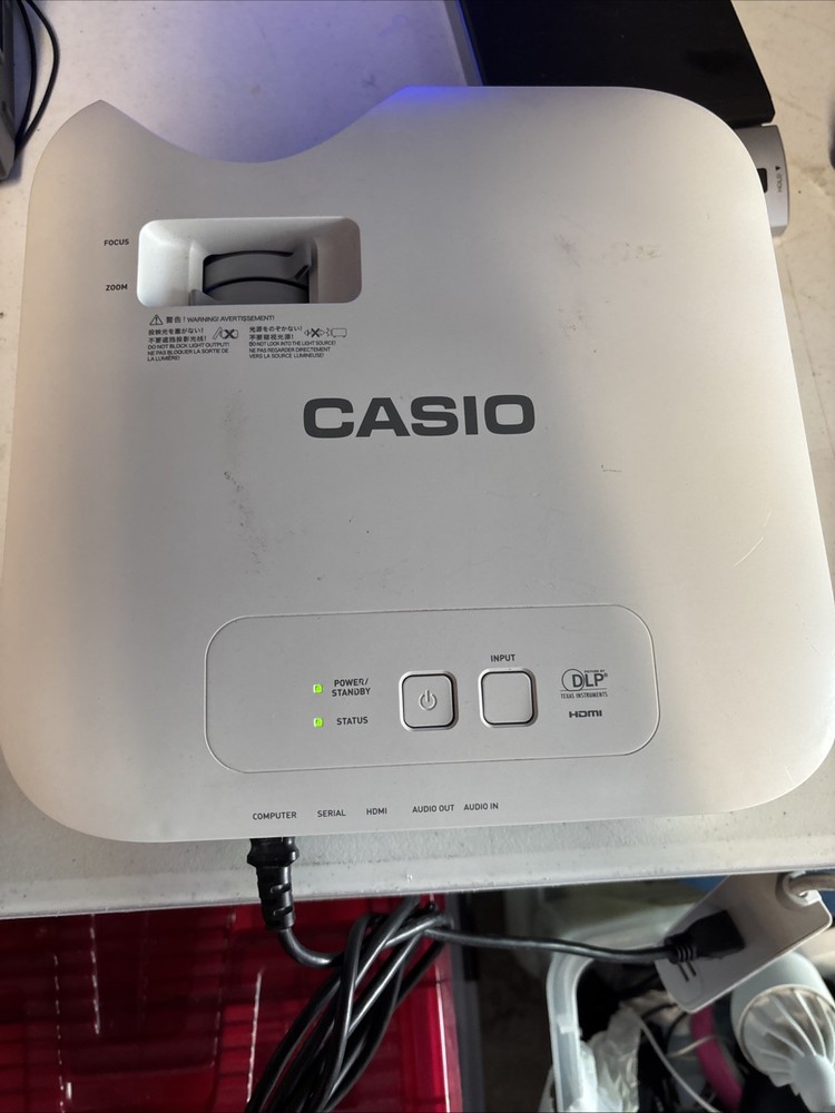 Casio XJ-V10X DLP Projector