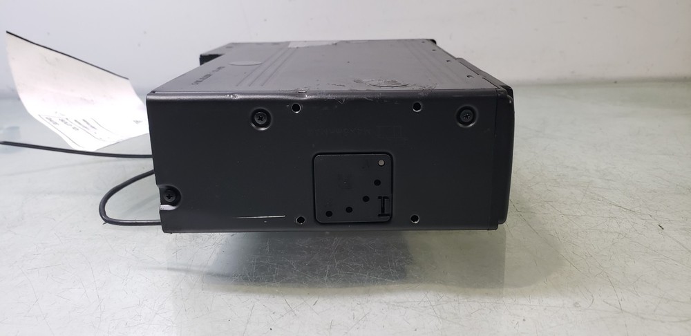 BMW E36 E39 E46 E53 E83 E85 6 Disc CD Changer Alpine OEM 82110028760