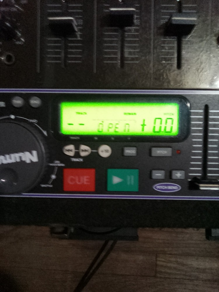 Numark Professional Dual CD Player and Control Unit CDN-22