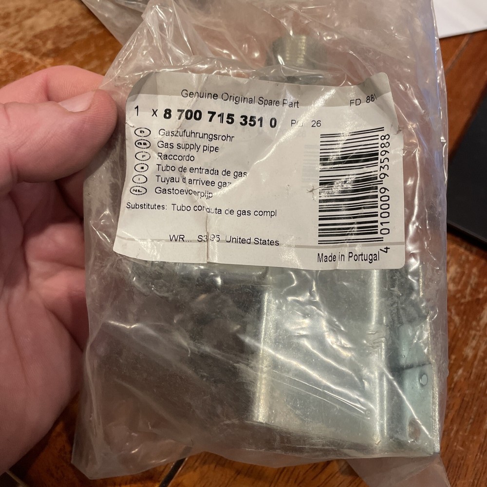 Bosch gas supply pipe 870071536510 PG63