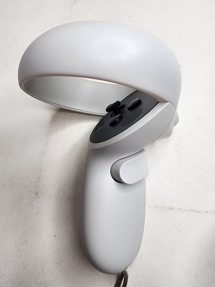 Meta Oculus Quest 2 VR LEFT Controller Only *Stick Drift*