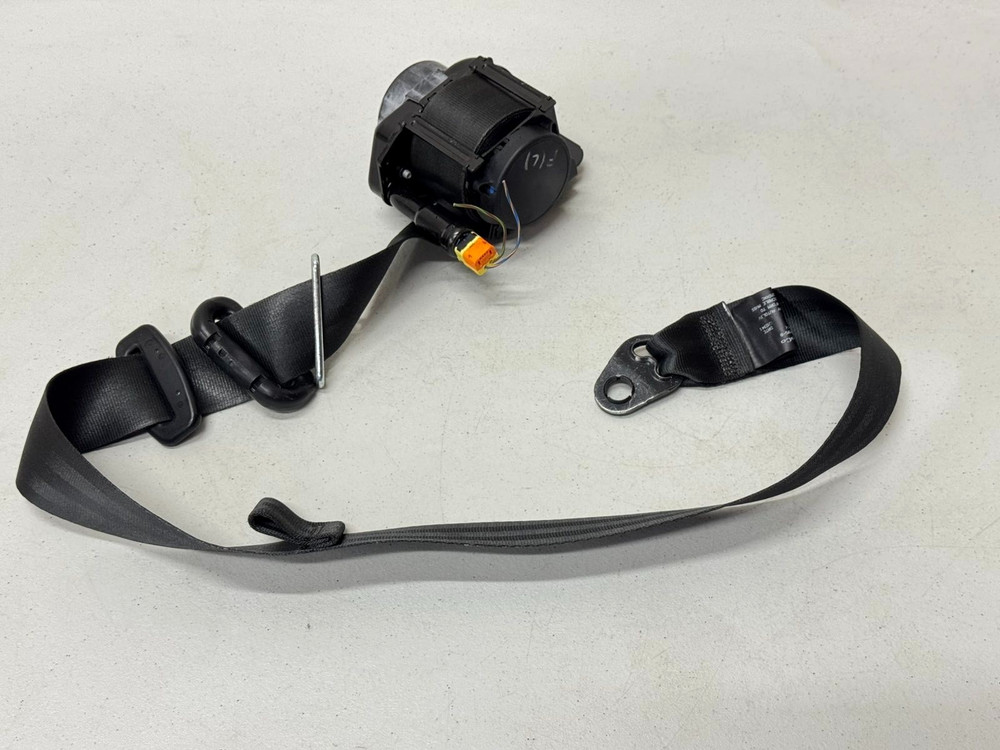 Ford Focus 2012-2014 Front Left Driver Side Seat Belt Retractor OEM