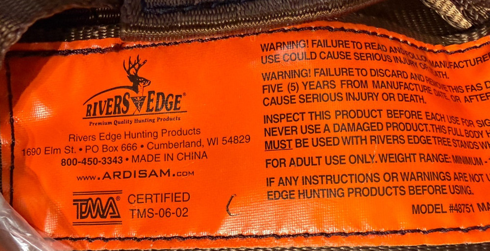 Rivers Edge Hunting Tree Stand Full Body Harness Fall Arrest System #48751